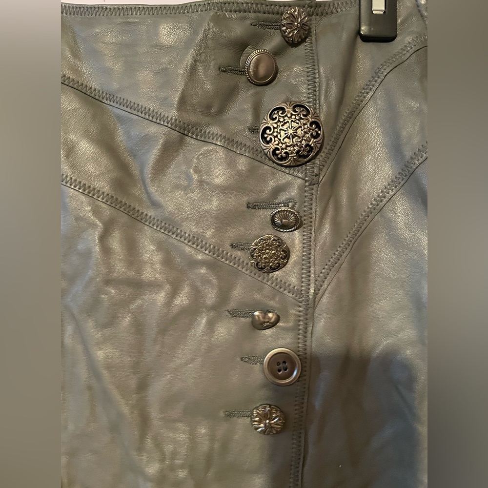 DANIER LEATHER SKIRT - Picture 2 of 4